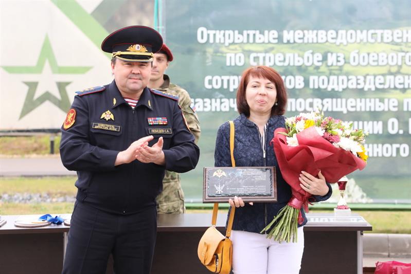 В РОСГВАРДИИ ОПРЕДЕЛЕНЫ ФИНАЛИСТЫ МЕЖВЕДОМСТВЕННЫХ СОРЕВНОВАНИЙ ПО СТРЕЛЬБЕ ПАМЯТИ ГЕРОЯ РОССИИ КАПИТАНА МИЛИЦИИ ОЛЕГА МАЛОЧУЕВА