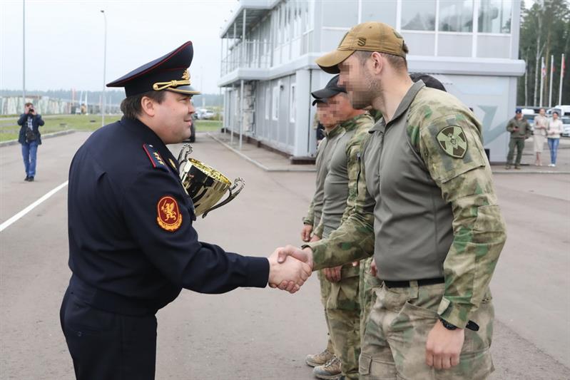 В РОСГВАРДИИ ОПРЕДЕЛЕНЫ ФИНАЛИСТЫ МЕЖВЕДОМСТВЕННЫХ СОРЕВНОВАНИЙ ПО СТРЕЛЬБЕ ПАМЯТИ ГЕРОЯ РОССИИ КАПИТАНА МИЛИЦИИ ОЛЕГА МАЛОЧУЕВА