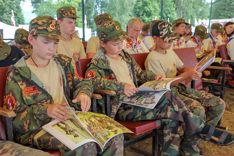 В военно-патриотическом лагере  «Ратники Отечества. Бородино-2019»  состоялся день Росгвардии