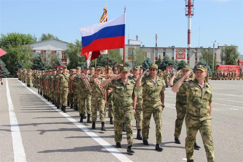 Торжества по случаю Дня России прошли в воинских частях грозненского соединения Росгвардии 