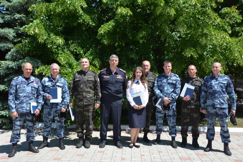 Сотрудники Управления Росгвардии по Ставропольскому краю получили дипломы о высшем юридическом образовании