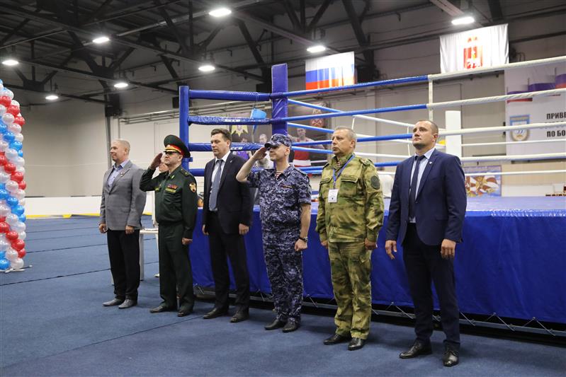 Команда Приволжского округа одержала победу на всероссийском турнире Росгвардии по боксу