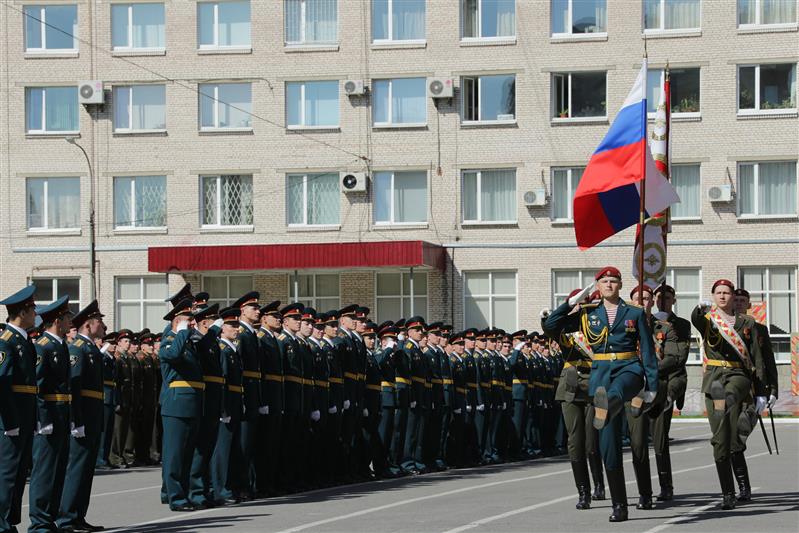 Санкт-Петербургский институт войск национальной гвардии РФ удостоен ордена Жукова