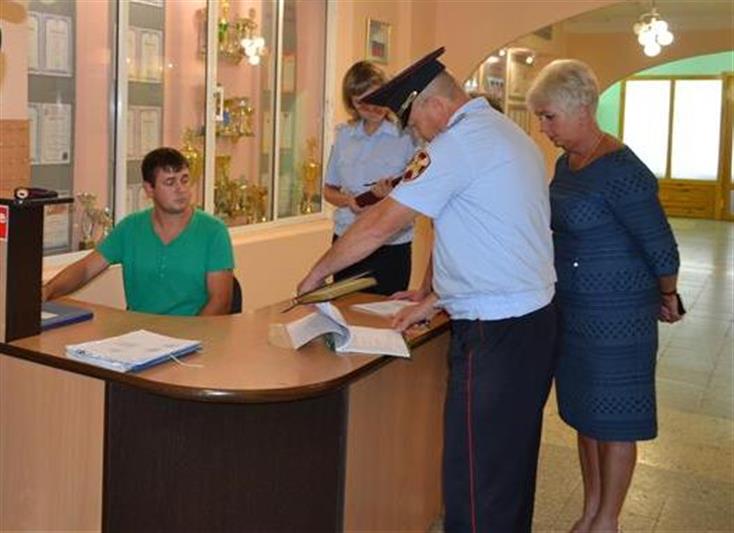 Вологодские росгвардейцы проверили безопасность в детских оздоровительных и пришкольных лагерях