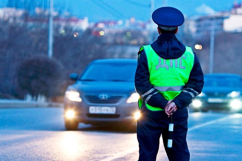 Росгвардия содействует автоинспекторам в пресечении нарушений ПДД на Среднем Урале