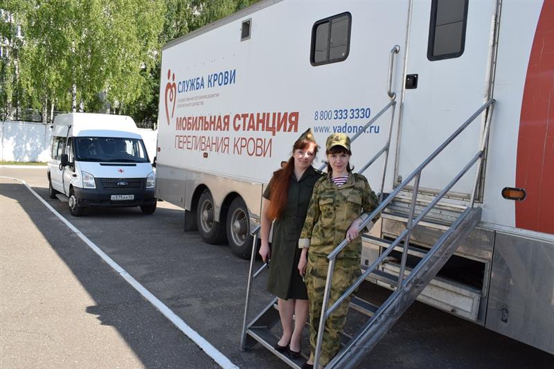 Росгвардейцы пополнили банк донорской крови медицинских учреждений Костромы более чем на 17 литров 