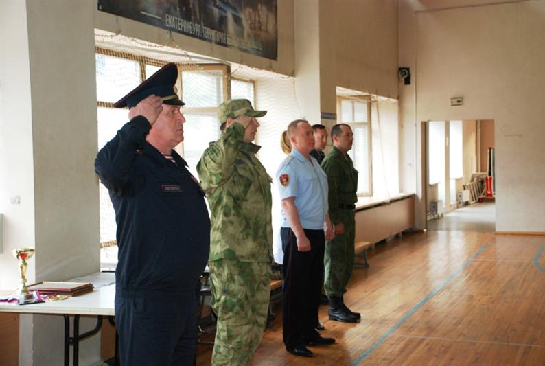 В Екатеринбурге состоялся турнир по мини-футболу среди подразделений Росгвардии, посвященный Дню России 