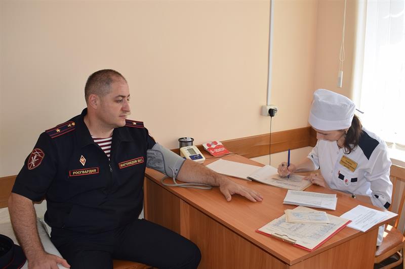 Дагестанские росгвардейцы присоединились к донорской акции 