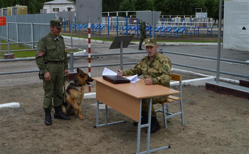 Определились победители чемпионата Уральского округа Росгвардии по многоборью кинологов