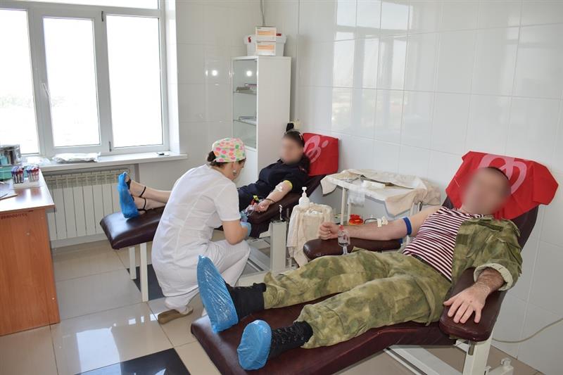 Дагестанские росгвардейцы присоединились к донорской акции 
