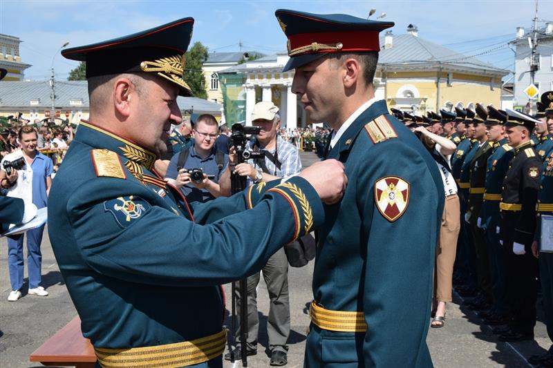 Офицеры Росгвардии завершили обучение в Военной академии РХБ защиты в Костроме 