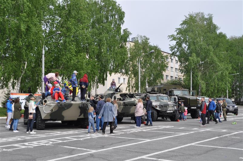 Новосибирский военный институт Росгвардии присоединился к акции «Дорогою добра» (фото)
