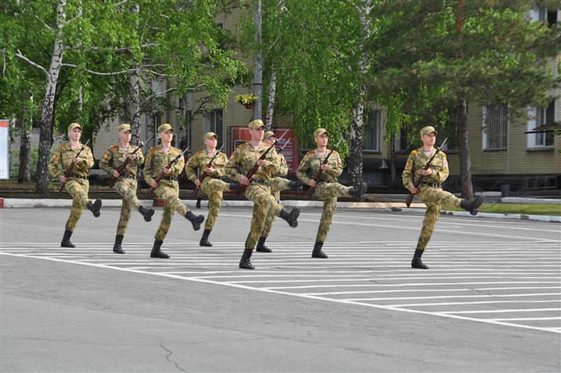 Новосибирский военный институт Росгвардии присоединился к акции «Дорогою добра» (фото)