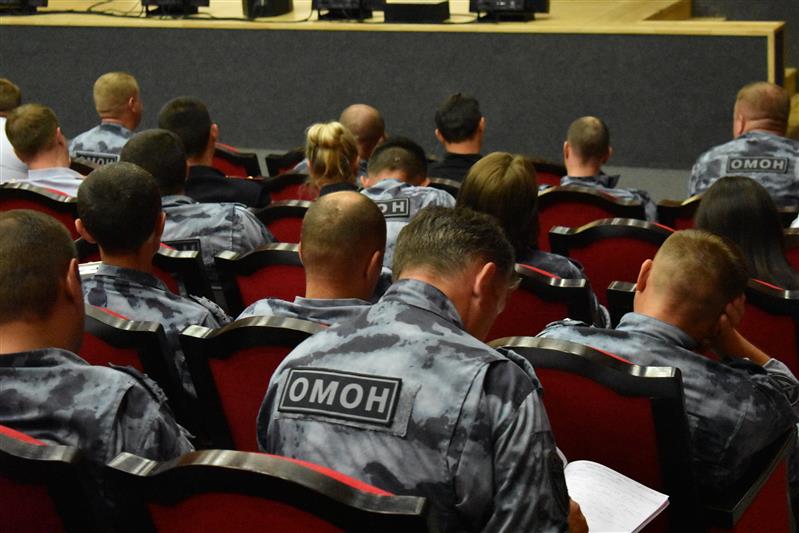 В столичном управлении Росгвардии прошел учебный сбор руководителей групп по морально-психологической подготовке