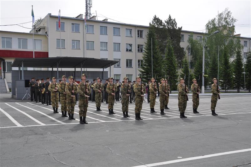 Новосибирский военный институт Росгвардии присоединился к акции «Дорогою добра» (фото)