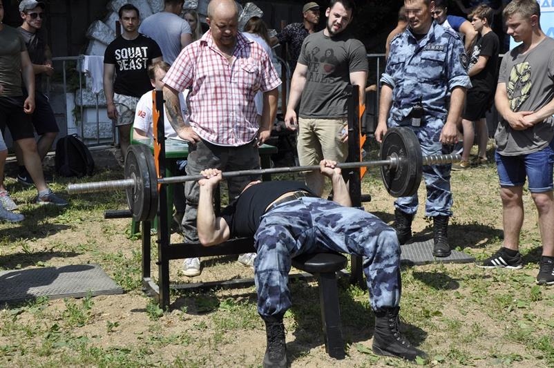 Смоленские росгвардейцы заняли призовые места в спортивном празднике, посвященном Дню России