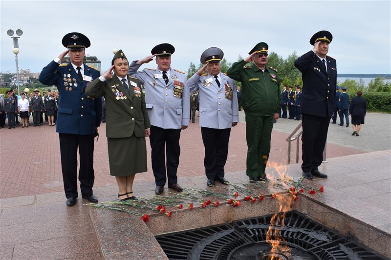 Ветераны внутренних войск и органов внутренних дел Свердловской области посетили Чебоксары 