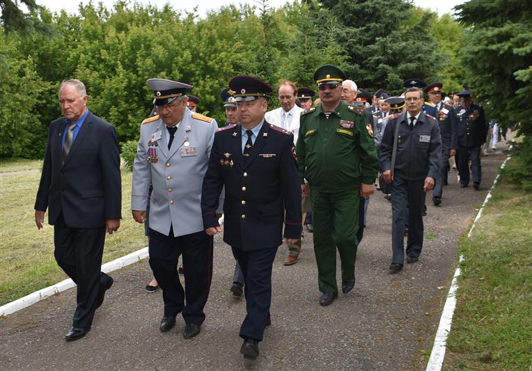 Ветераны внутренних войск и органов внутренних дел Свердловской области посетили Чебоксары 