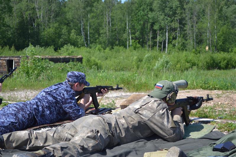 Новгородские росгвардейцы успешно выступили на межведомственном чемпионате по стрельбе 
