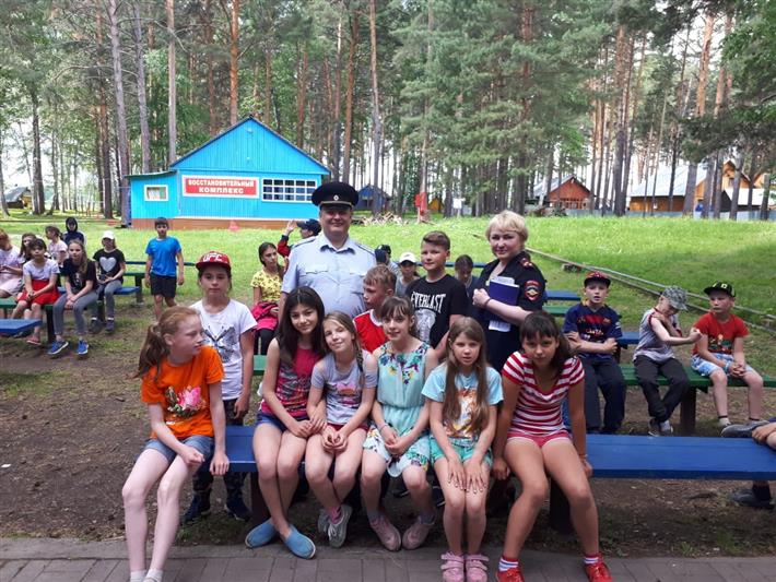 Сотрудники вневедомственной охраны принимают участие в комплексной проверке мест летнего отдыха и оздоровления детей в Томской области 