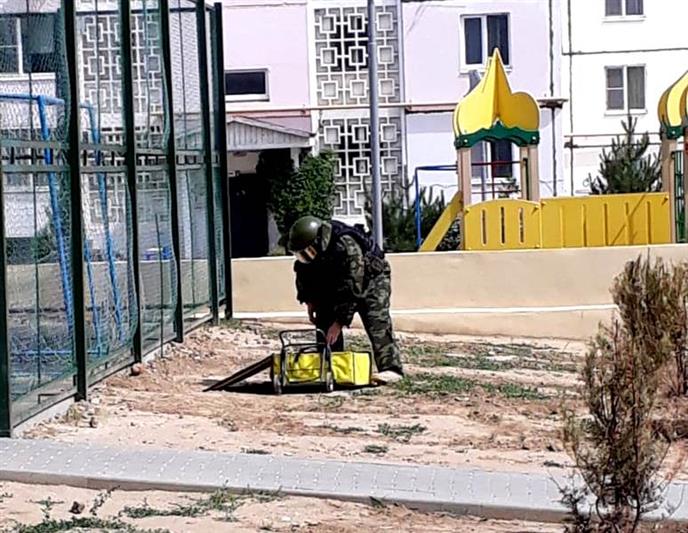 Взрывотехники элистинского ОМОН уничтожили боеприпас времен Великой Отечественной войны 