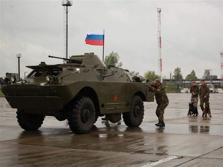 Военнослужащие авиационной эскадрильи иркутской Росгвардии провели для детей грандиозное мероприятие, посвященное Дню защиты детей 