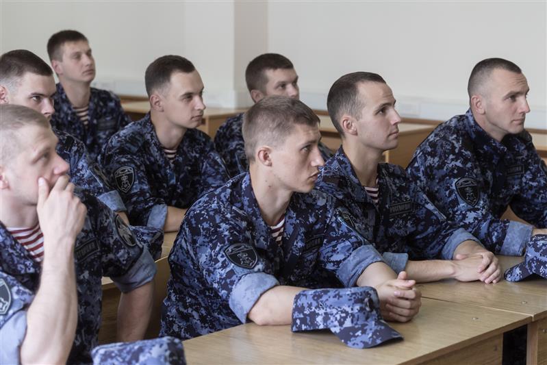 В Москве состоялся сбор лучших экипажей вневедомственной охраны перед финалом всероссийского конкурса профмастерства (фото)