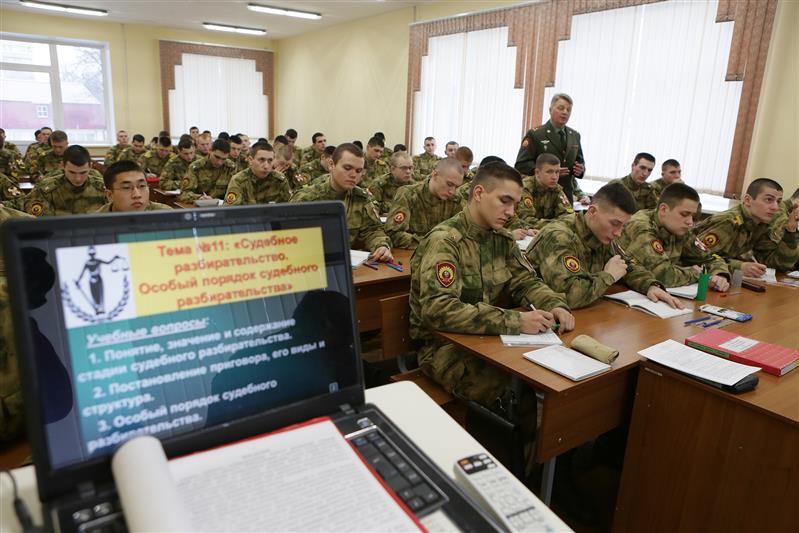 Санкт-Петербургский институт войск национальной гвардии РФ удостоен ордена Жукова