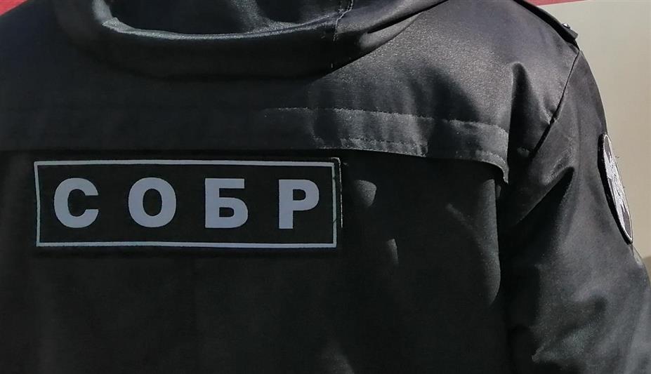 Офицеры СОБР «Каскад» совместно с сотрудниками других правоохранительных структур задержали подозреваемого в экономическом преступлении