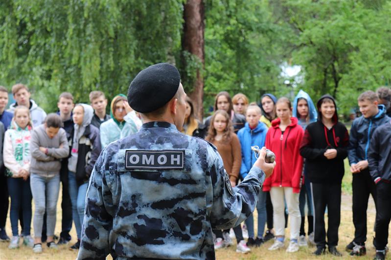 Росгвардейцы Марий Эл «прокачали» лето вместе с ребятами из детского оздоровительного лагеря 