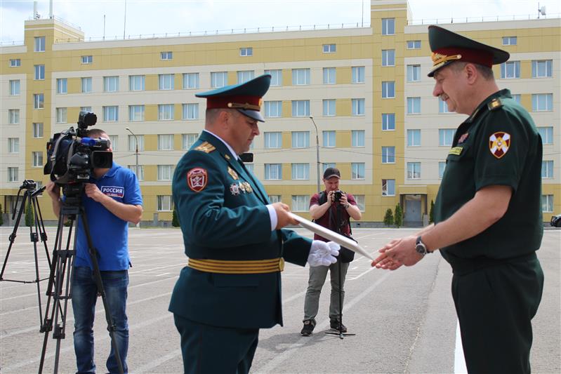 Калужский отдельный центр подготовки личного состава Центрального округа Росгвардии отметил 50 лет со дня образования (фото)