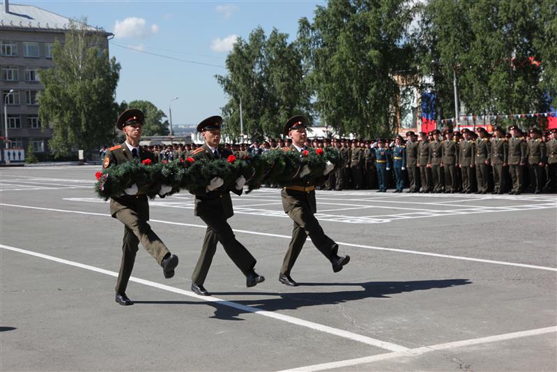 В Новосибирском военном институте Росгвардии состоялся 43-й выпуск офицеров (фото)