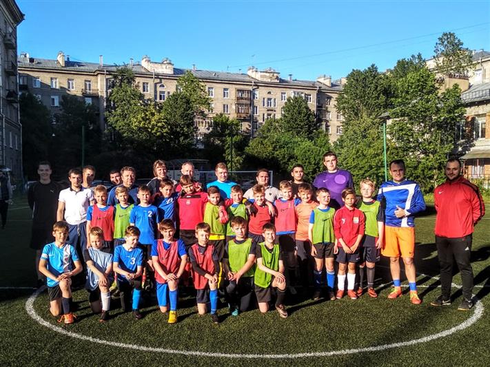 В Санкт-Петербурге и Ленобласти сотрудники вневедомственной охраны провели мероприятия ко Дню защиты детей