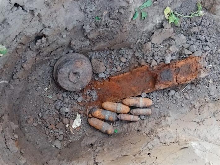 Саперы краснодарского ОМОН обследовали боеприпасы, обнаруженные гражданином в песчаном карьере