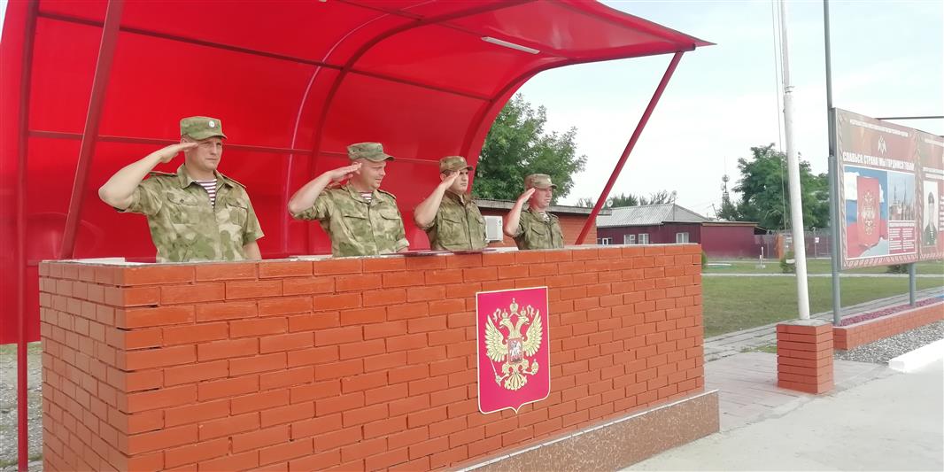 Торжества по случаю Дня России прошли в воинских частях грозненского соединения Росгвардии 