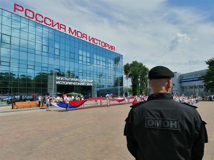 Росгвардия провела для ростовчан тематическое мероприятие в честь Дня России и обеспечила безопасность народных гуляний
