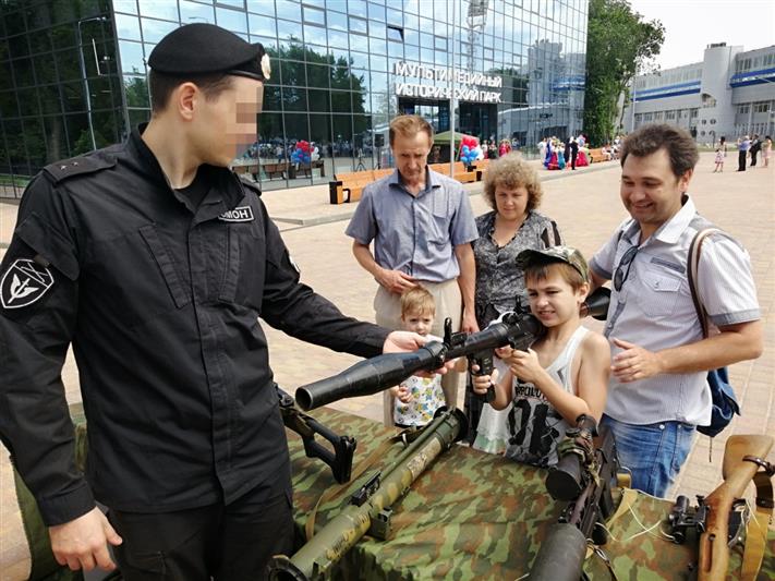 Росгвардия провела для ростовчан тематическое мероприятие в честь Дня России и обеспечила безопасность народных гуляний
