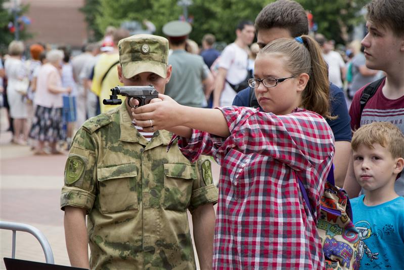 В Балашихе прошли торжества, приуроченные к Дню России и 95-летию дивизии имени Дзержинского (фото)