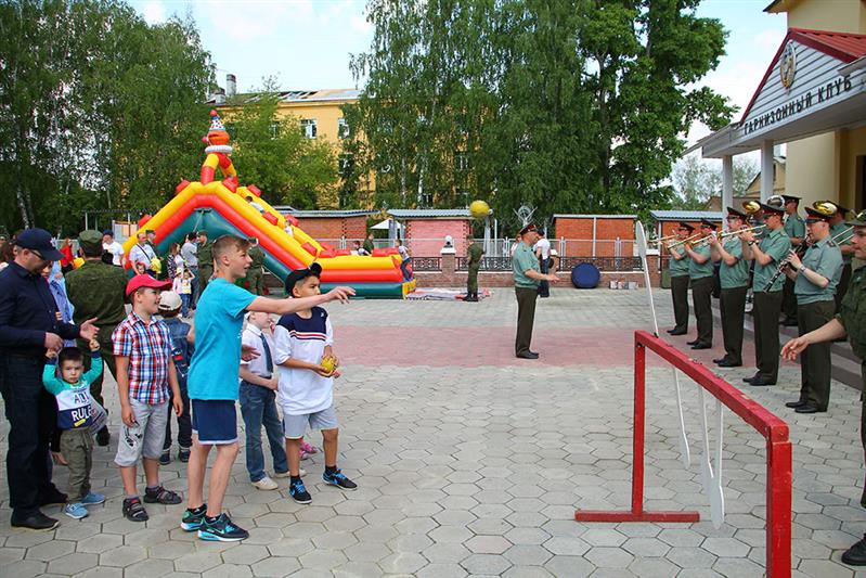 Путешествие в лето с «Дорожной азбукой»