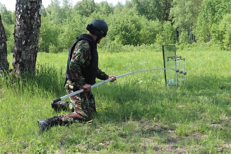 Бойцы спецподразделений Росгвардии совместно с коллегами из ФСБ отработали поиск и обезвреживание взрывных устройств