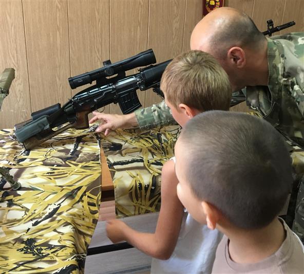Донские росгвардейцы провели патриотические мероприятия, приуроченные ко Дню памяти и скорби 