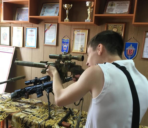 Донские росгвардейцы провели патриотические мероприятия, приуроченные ко Дню памяти и скорби 