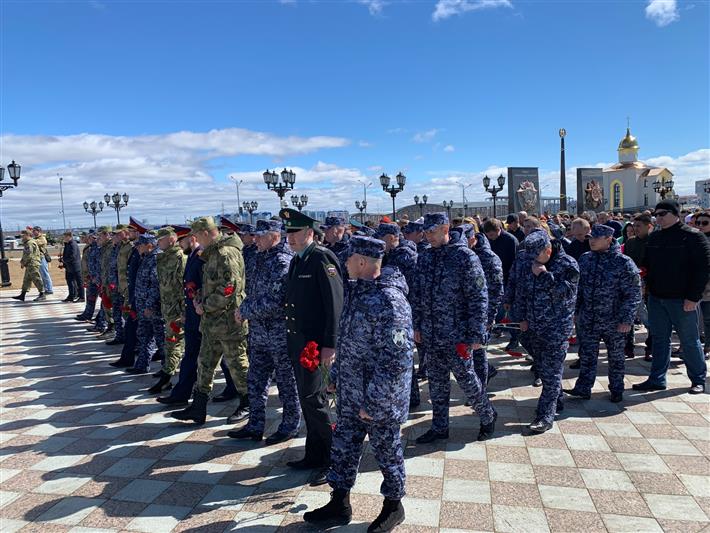 На Ямале росгвардейцы приняли участие в мероприятиях, посвященных Дню Памяти и скорби
