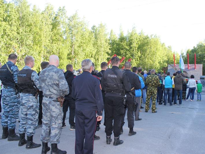 Военнослужащие и сотрудники Уральского округа Росгвардии провели ряд мероприятий, посвященных Дню памяти и скорби
