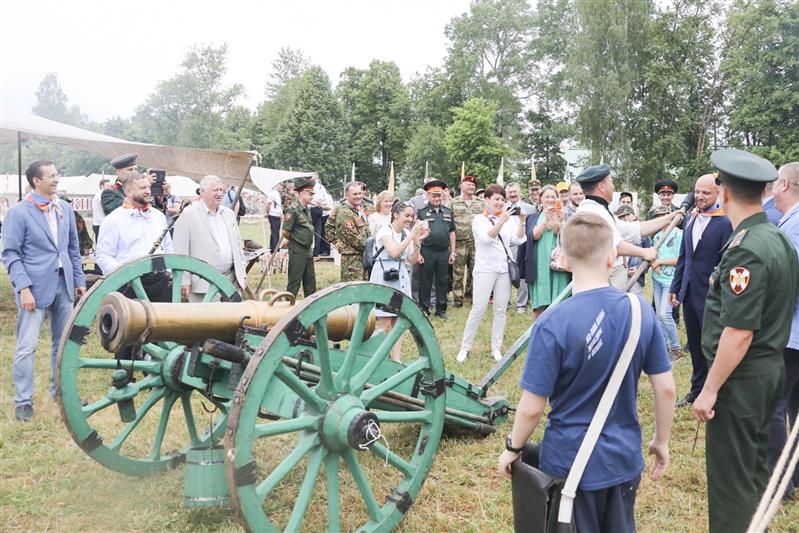 Росгвардия открыла смену Всероссийского военно-патриотического лагеря «Ратники Отечества. Бородино-2019»