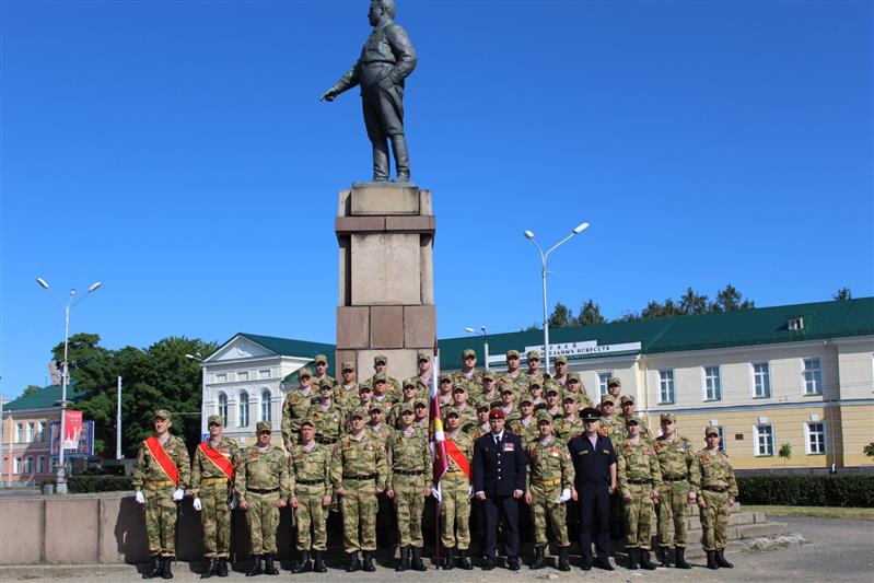 Росгвардейцы приняли участие в военно-историческом параде, посвященном 75-летию освобождения Петрозаводска от гитлеровской оккупации