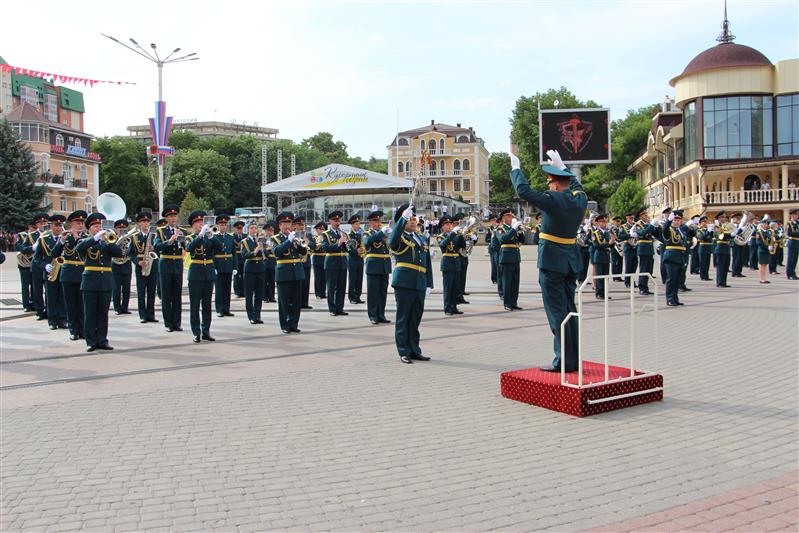 В Ессентуках состоялось закрытие фестиваля военных оркестров Росгвардии (фото, видео)