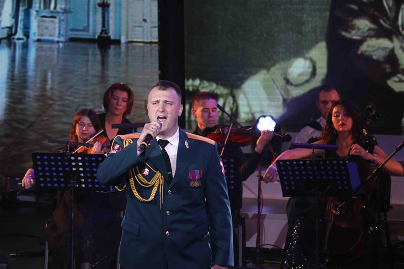 Завершился второй конкурсный день фестиваля ансамблей песни и пляски Росгвардии в Екатеринбурге (фото)