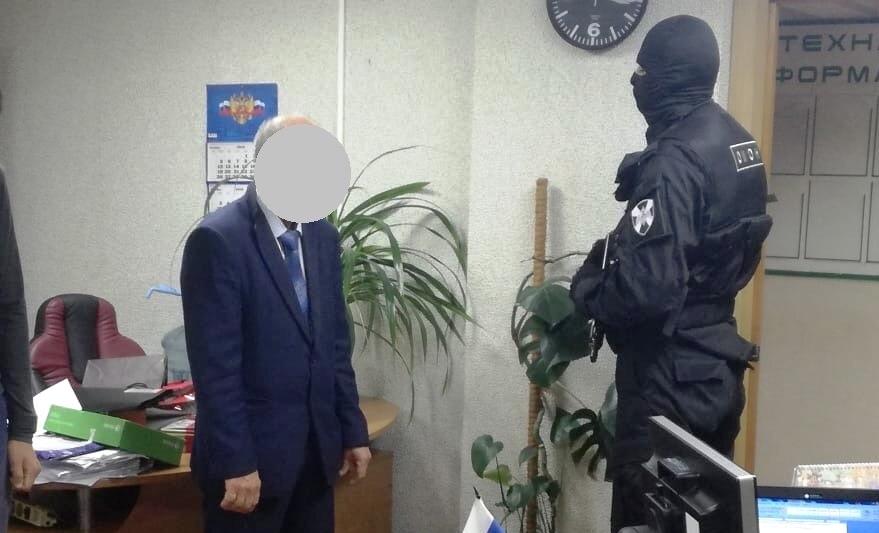 В Нижневартовске при содействии ОМОН  Росгвардии задержан подозреваемый в  получении взятки