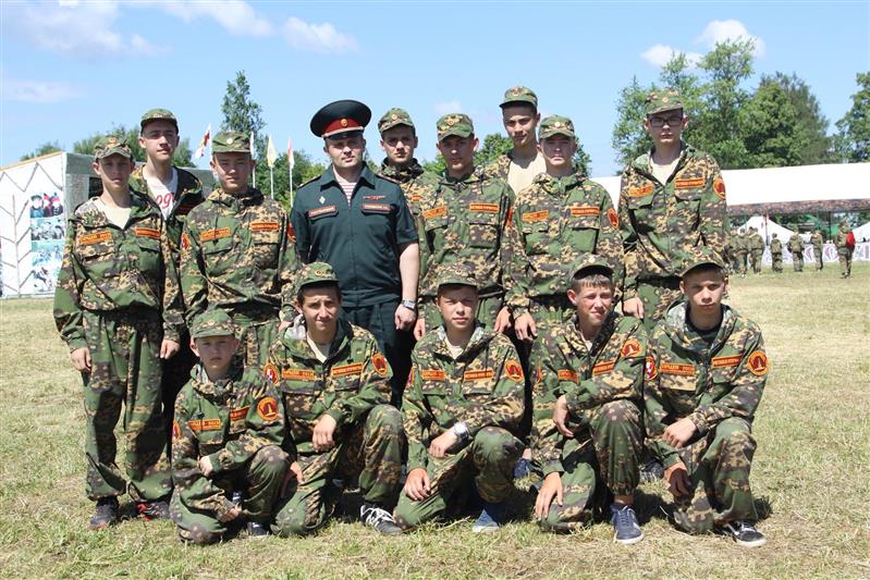 Военнослужащие и сотрудники Центрального округа Росгвардии встретились с участниками военно-патриотического проекта «Ратники Отечества. Бородино – 2019»